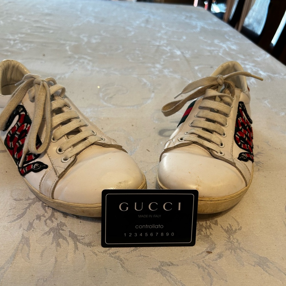 Gucci sneakers in good shape.